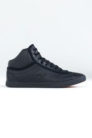 Hi-top Sneaker